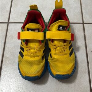 Adidas Yellow and Blue Sneakers Vibrant Sporty Design